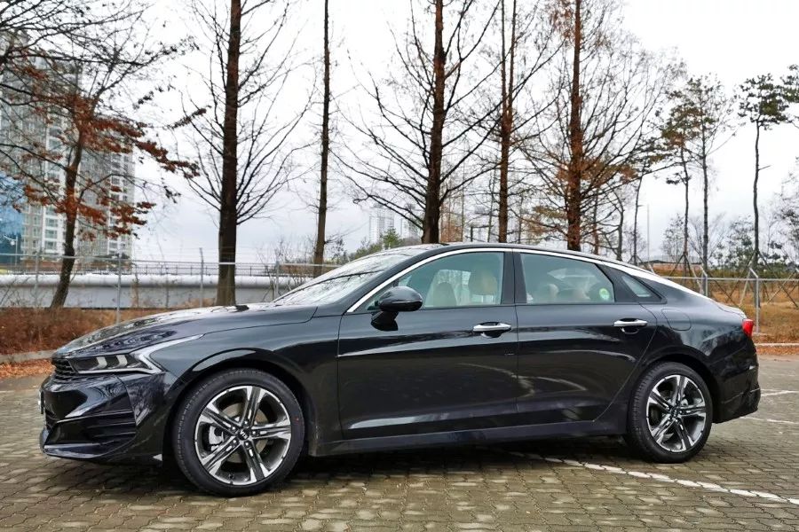 全新起亚k5测评,全新起亚K5试驾