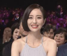 美物|佟丽娅、张钧甯都在戴的阿玛尼满天星，好看又百搭！太