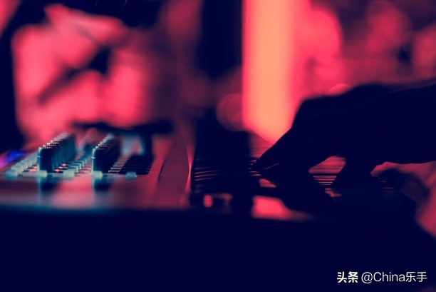 据说，乐队里的键盘手们常用的装备都在这里！