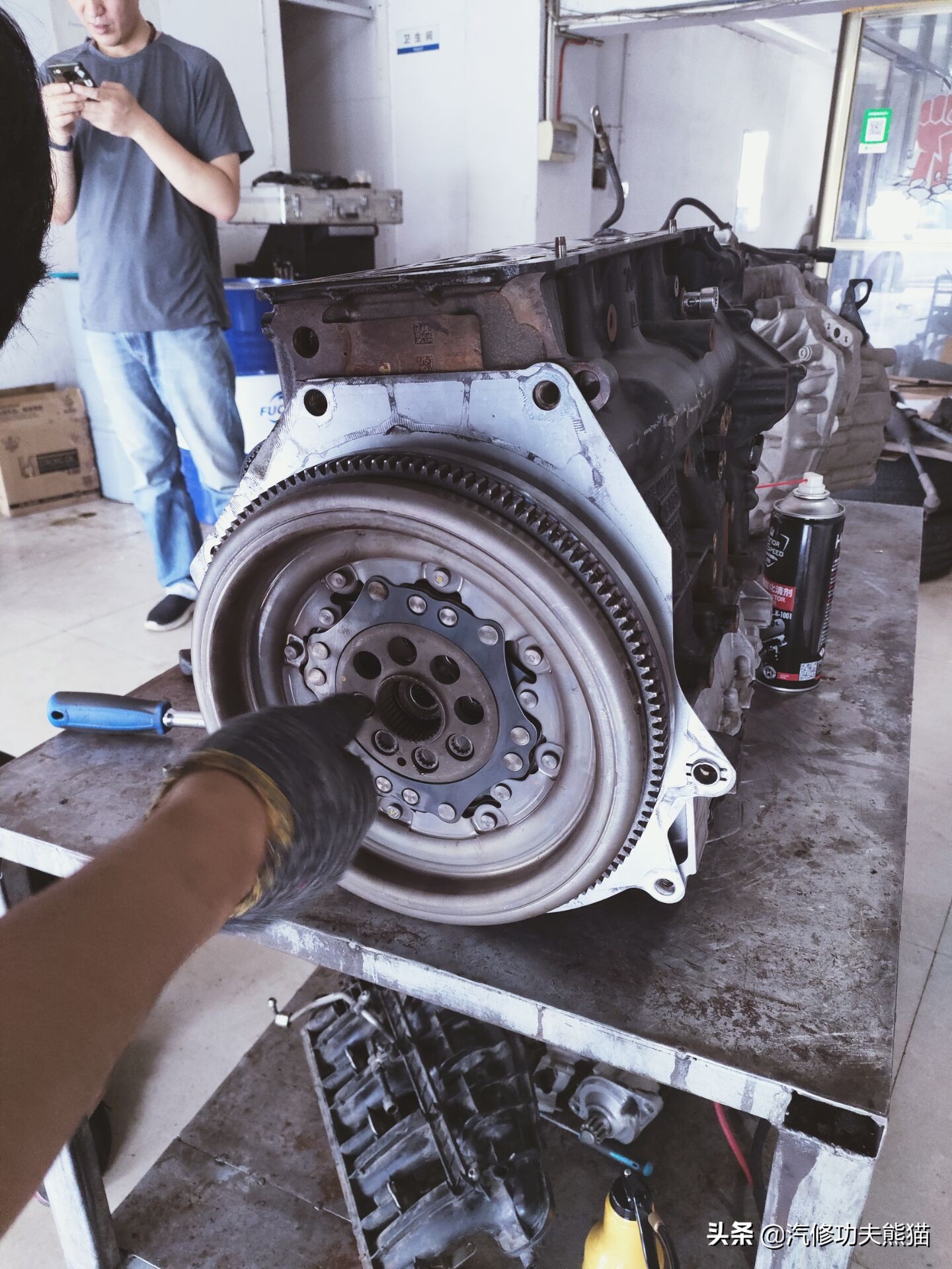 大众夏朗2014款2.0t标配烧机油吗,2016款大众夏朗1.4t发动机烧机油