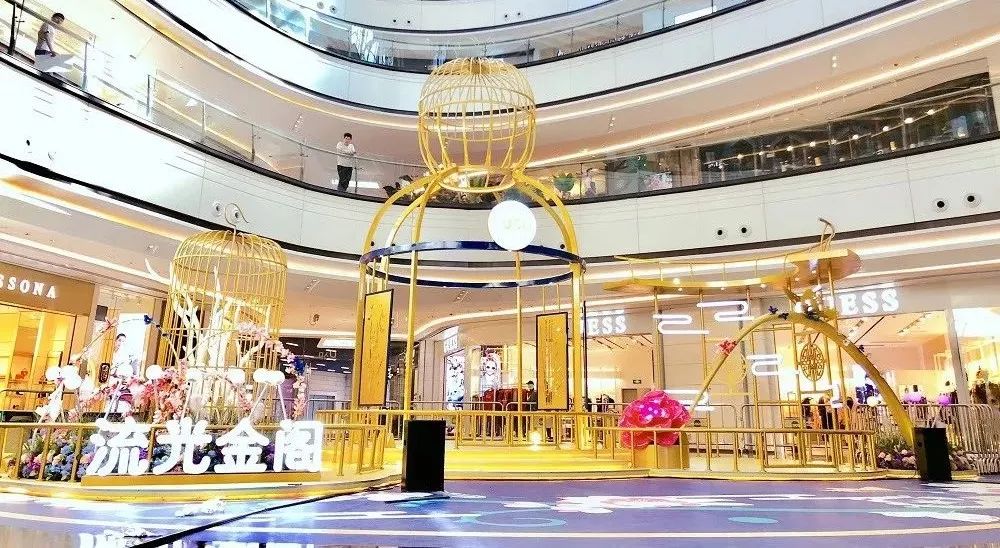 美已经不够了，今年的圣诞美陈必须“玩”起来