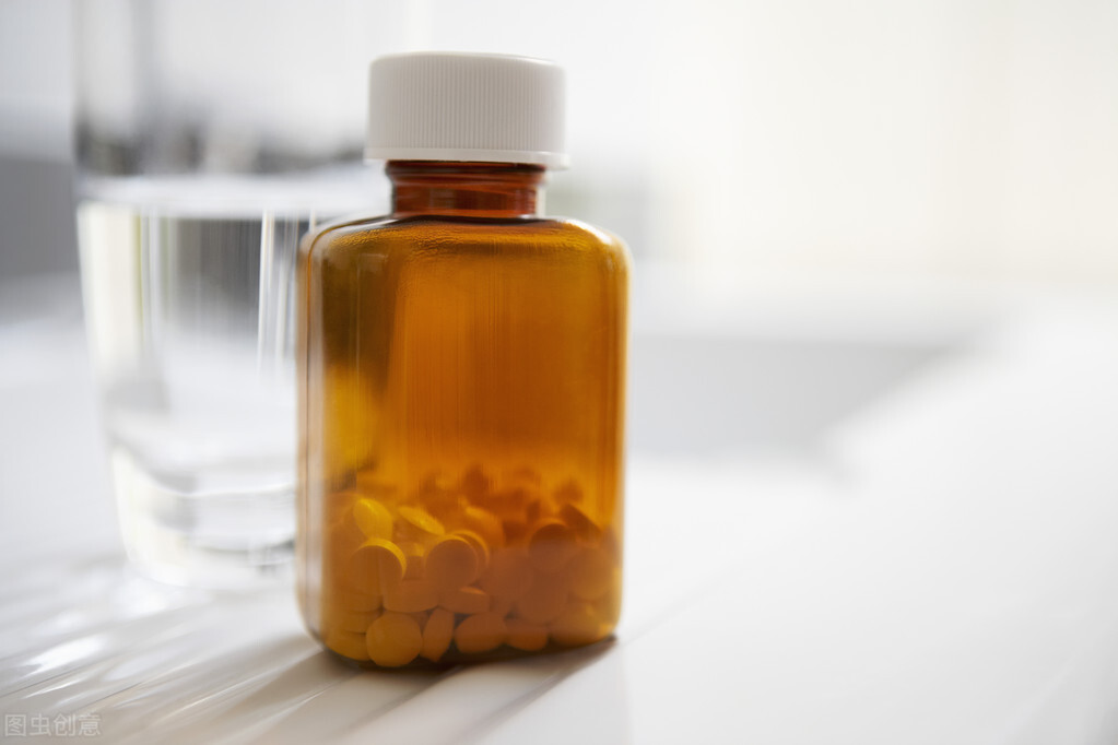 阿普唑仑和谷维素区别,阿普唑仑片和谷维素是一种病吗