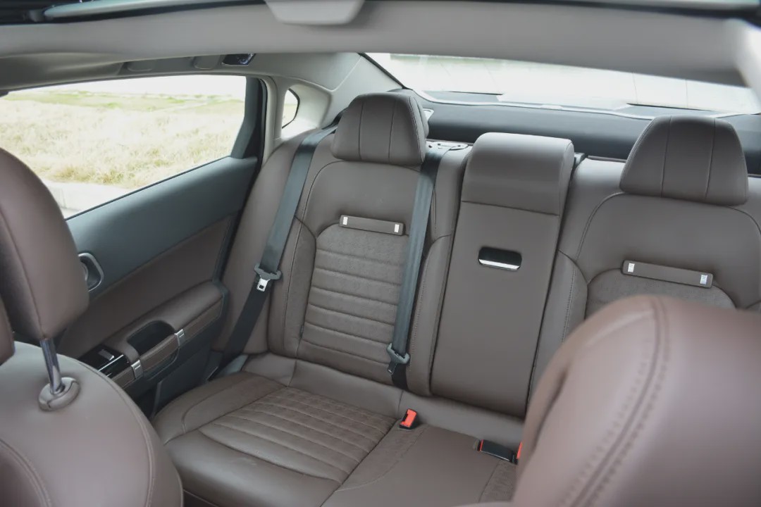 为什么很多人最后还是选择燃油车,为什么都买雪铁龙c6