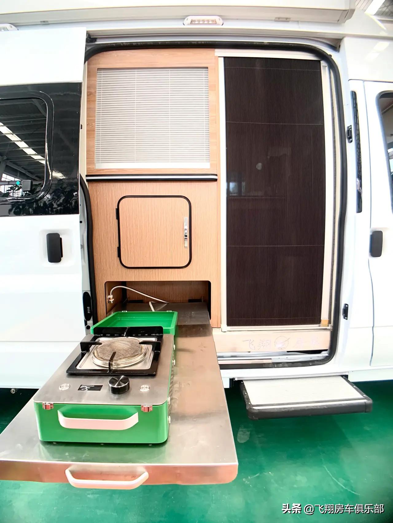 福特进口3.5tt双涡轮增压四驱房车,低调新福特全顺