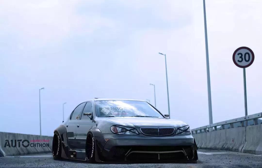 02年日产风度a33价格,02年日产风度a33驾驶体验