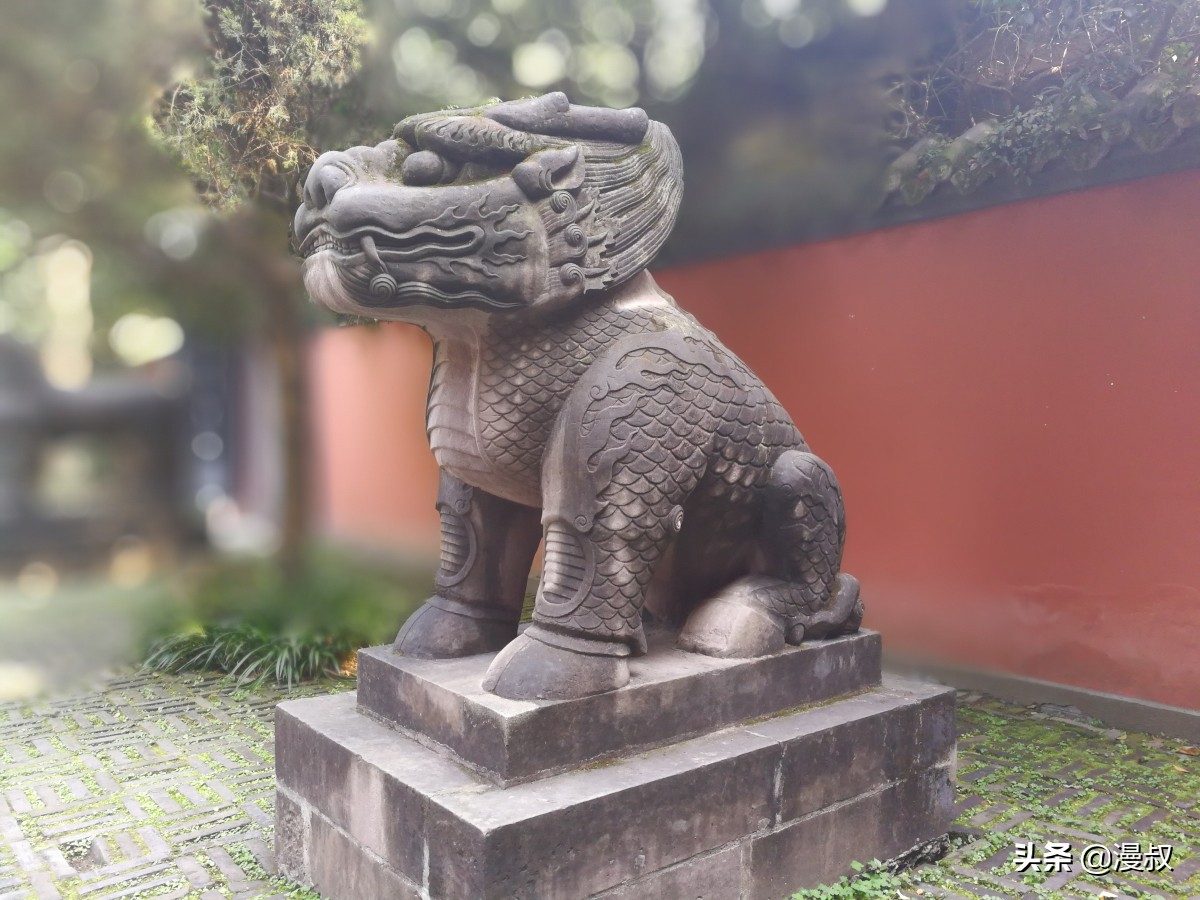 成都的武侯祠不得不去，去了之后，游客：收获颇丰