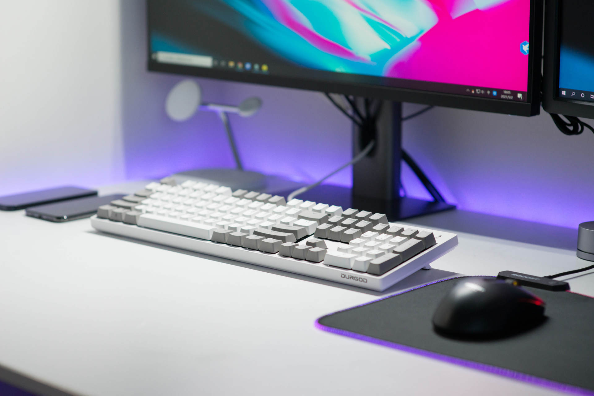 中端机械键盘王者轴体手感真实体验,青轴和银轴横评