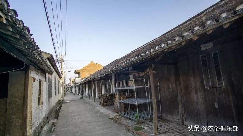 大门不对直冲路不种树，农村这些习俗并非迷信，而是为了居住安全