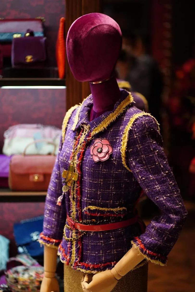 比炒茅台、炒基金更靠谱?95后们扎进了又一个万亿市场