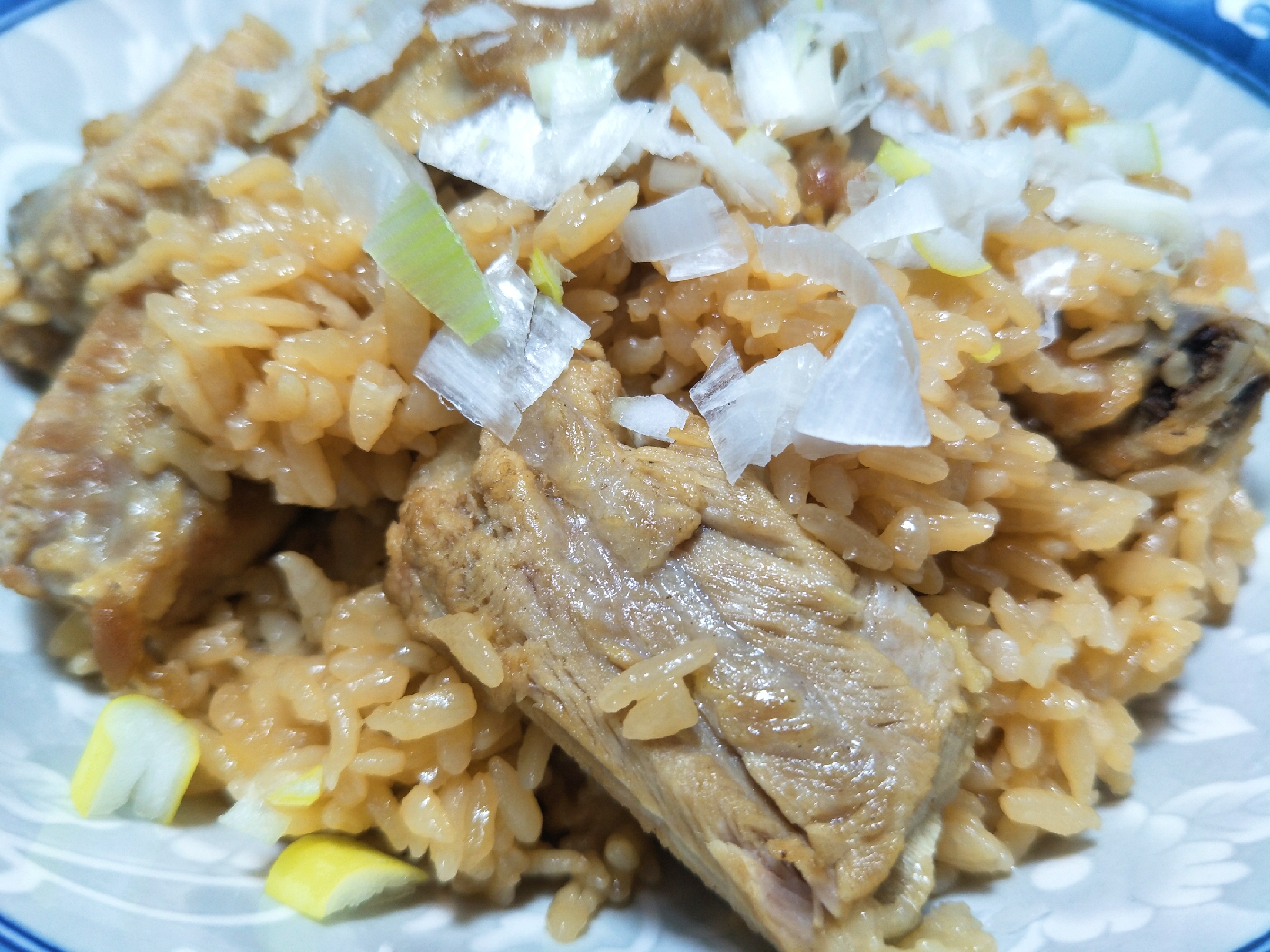 排骨米饭用的排骨怎么做好吃,排骨糯米饭的做法电饭煲视频教程