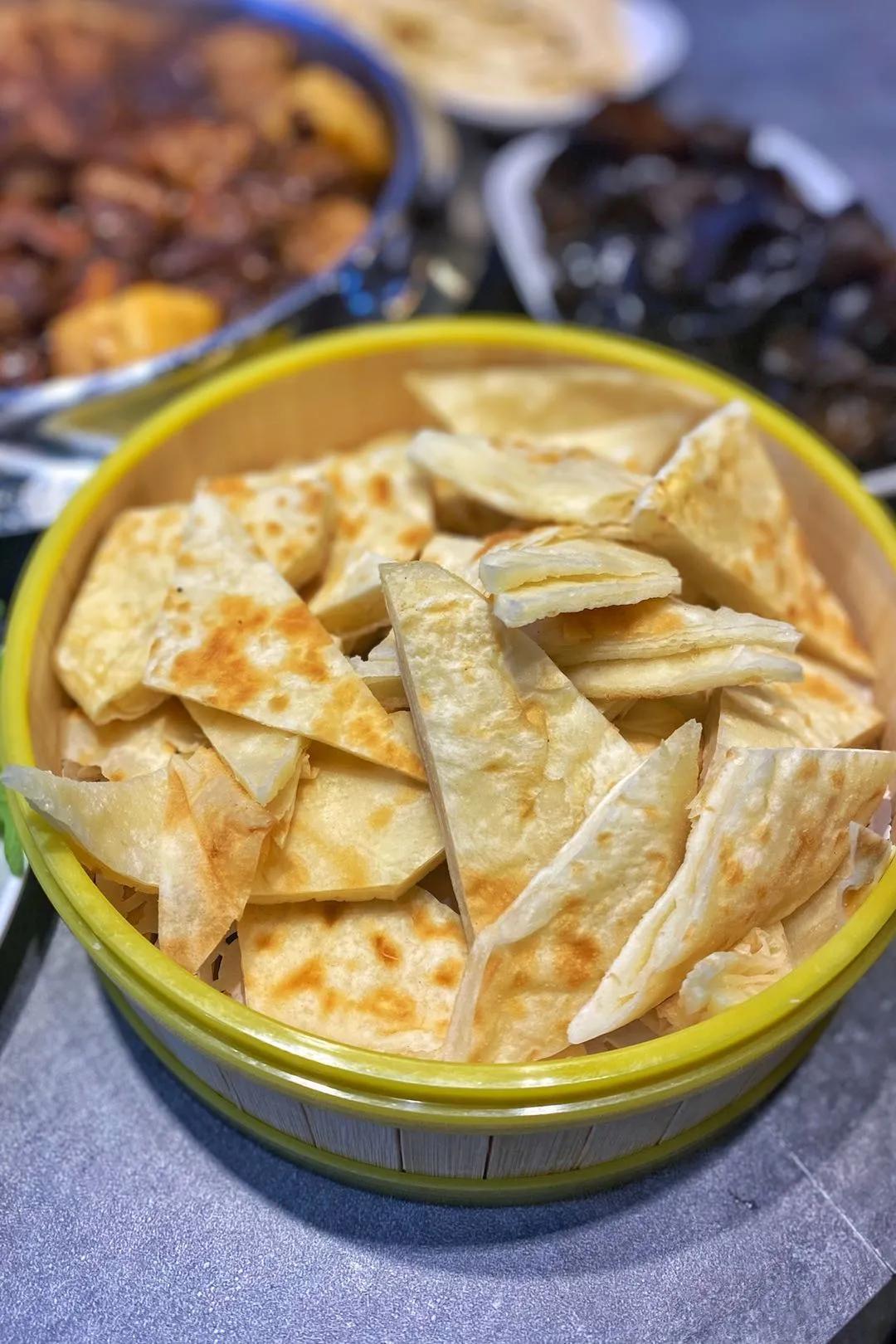 太香了连吃3碗米饭,牛筋牛板筋火锅