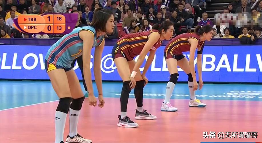 排球四人接一传阵型,排球一传的定义