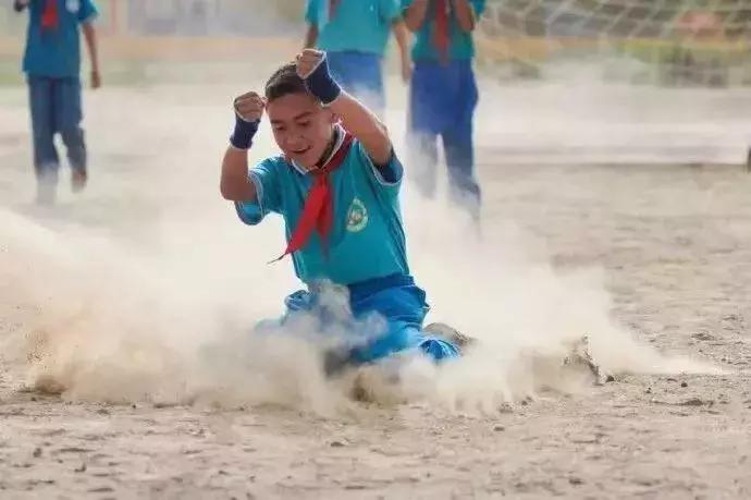 墙角数枝梅凌寒独自开一年级,墙角数枝梅凌寒独自开的志向