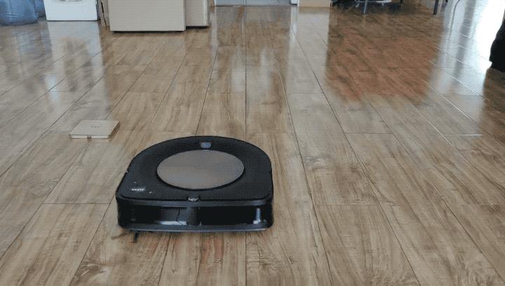 扫地机器人体验视频,体验体感机器人