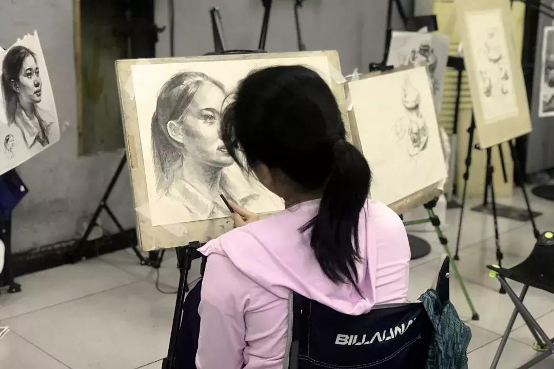 青春记实,青春记大学生在行动