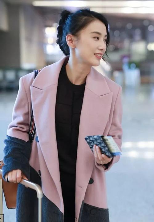 黄圣依那么有钱为何还带货,黄圣依有多壕