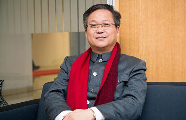 鲍鹏山高学历的野蛮人,鲍鹏山人生三个境界