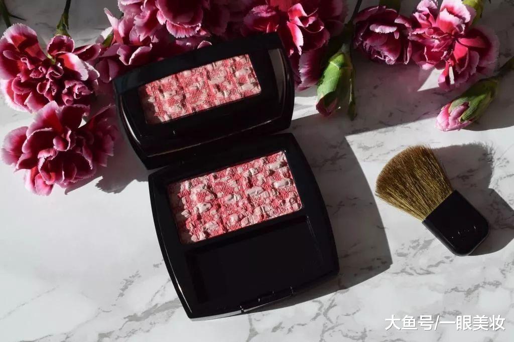 樱花季节来临,5款少女樱花粉色彩妆单品测评推荐