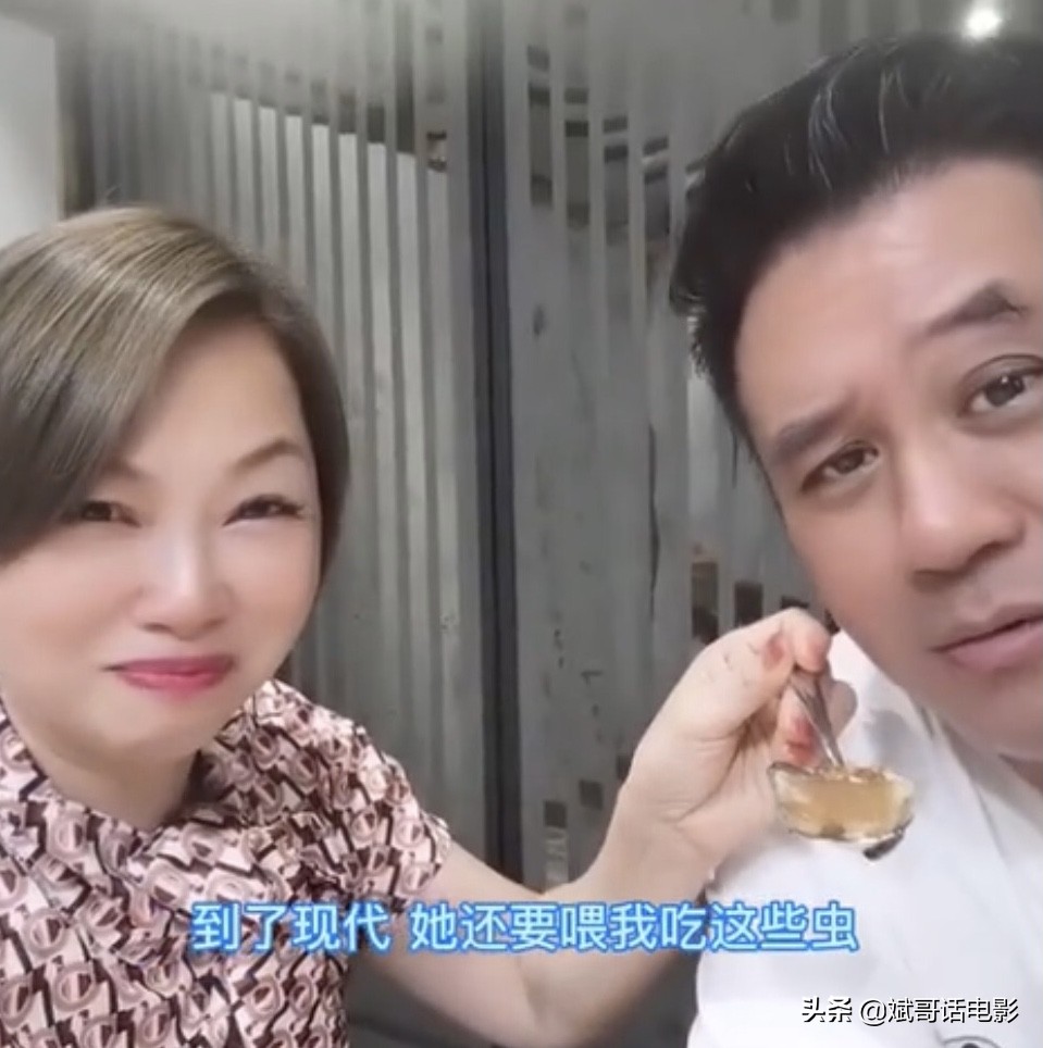 1998版鹿鼎记几个老婆被采访,98版韦小宝七个老婆重聚