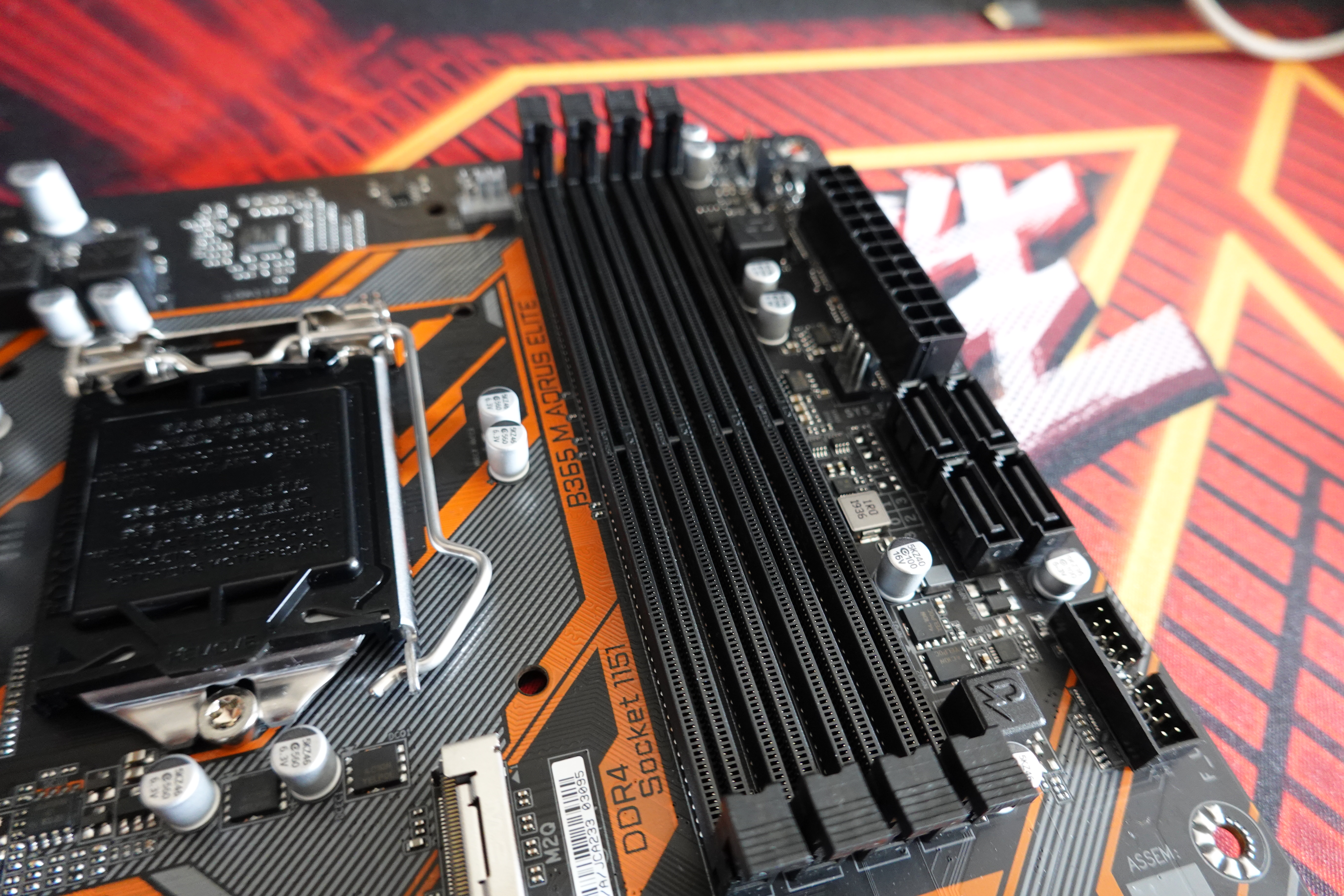 技嘉b365m-aoruselite能上3200内存条吗,技嘉b360maoruselite