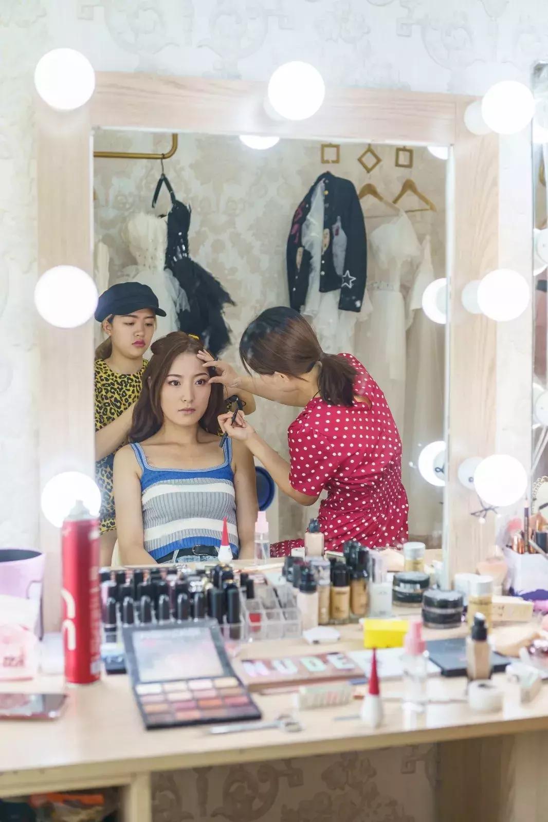 美炸了！天津又一家打卡圣地！自选风格+服装任选+底片全送...