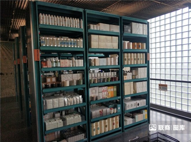 探访HARMAY北京三里屯店：美妆零售界闯入“搅局者”