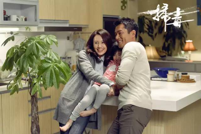 渣渣辉和阿伟的视频怎么剪辑,电影片段渣渣辉阿伟三兄弟再相遇