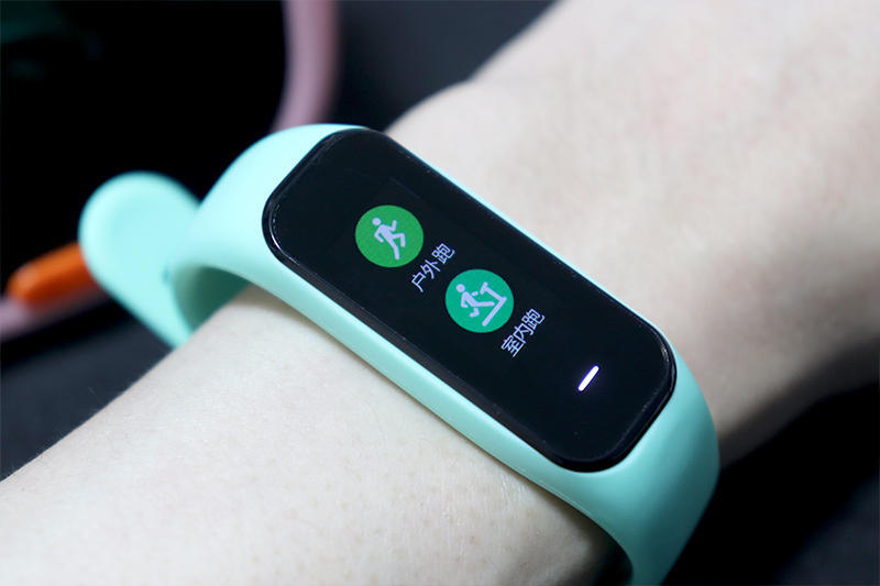 黑加手环1s和一代有什么区别,黑加手环1s深度评测