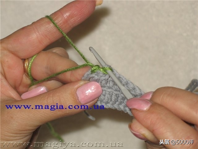 倒钩针收边方法图解,倒钩针收边的视频教程