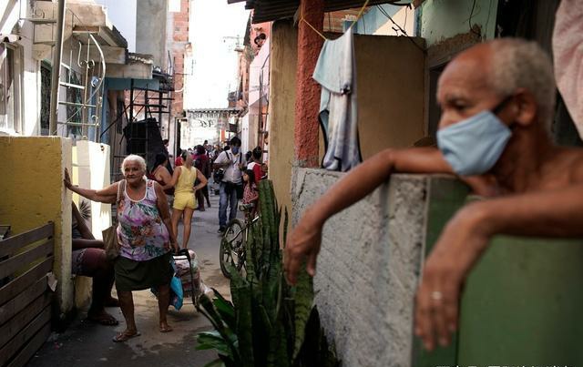 巴西总统称新冠为小感冒,巴西总统对防疫的态度