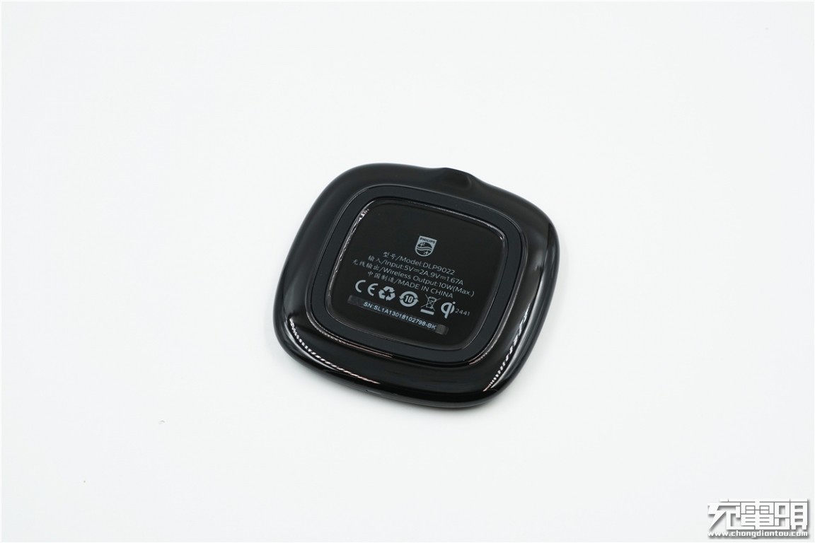 飞利浦到底有没有插排,飞利浦无线车充测评