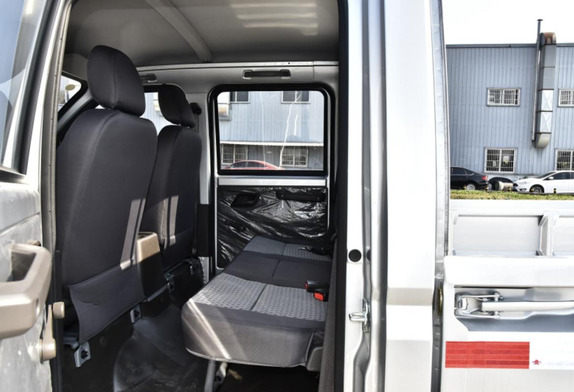 五菱荣光新卡双排国五价格,最新发布五菱荣光新卡双排