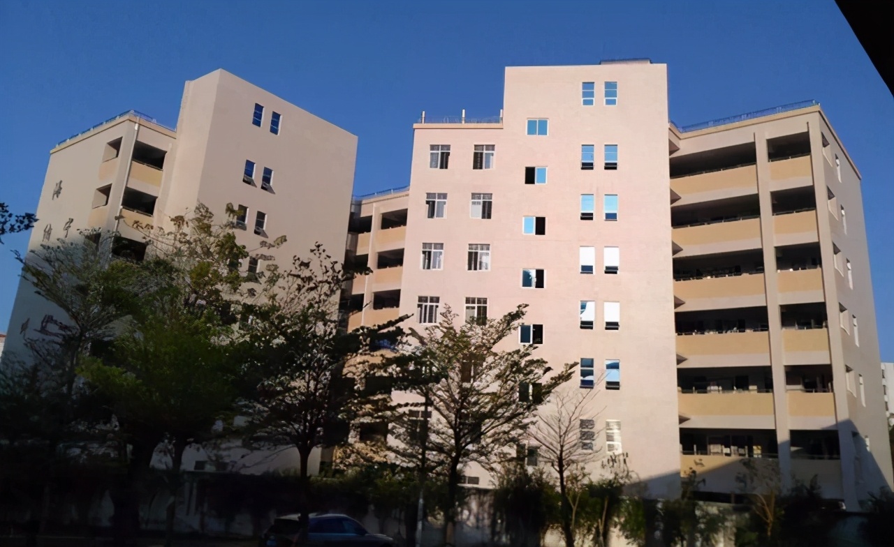 湛江23家民办初中汇总：民办学校为何如此红火？