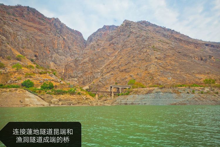 中国女兵讲历史视频,女兵讲述军人故事