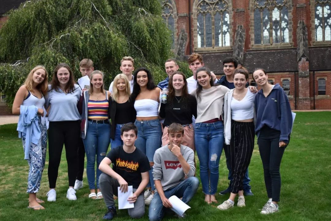 萨塞克斯丨阿丁莱学院