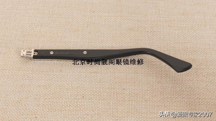 卡地亚眼镜原装镜片有什么效果 (卡地亚眼镜的缺点)