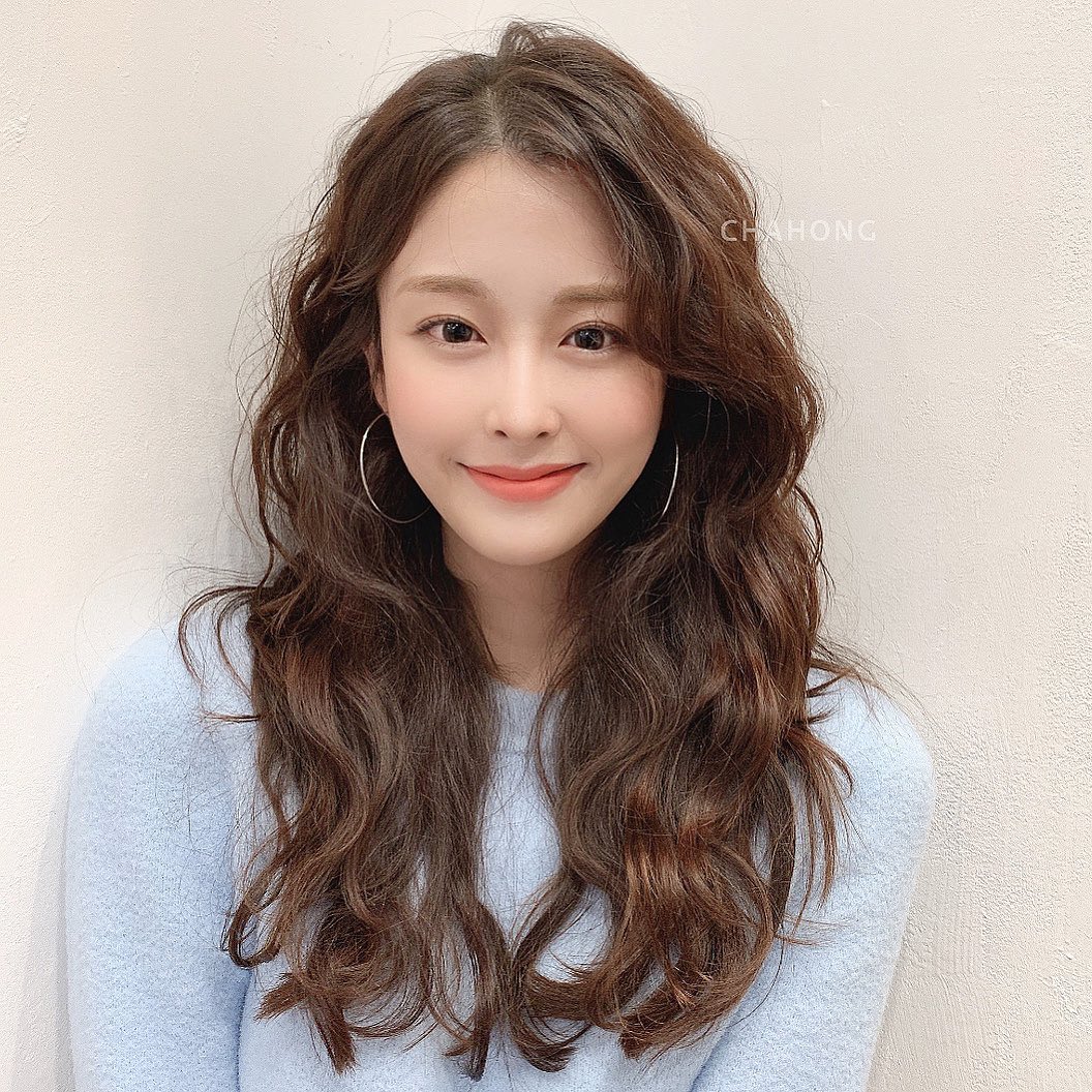 韩式减龄蓬松烫中短发羊毛卷,法式烫中短发羊毛卷