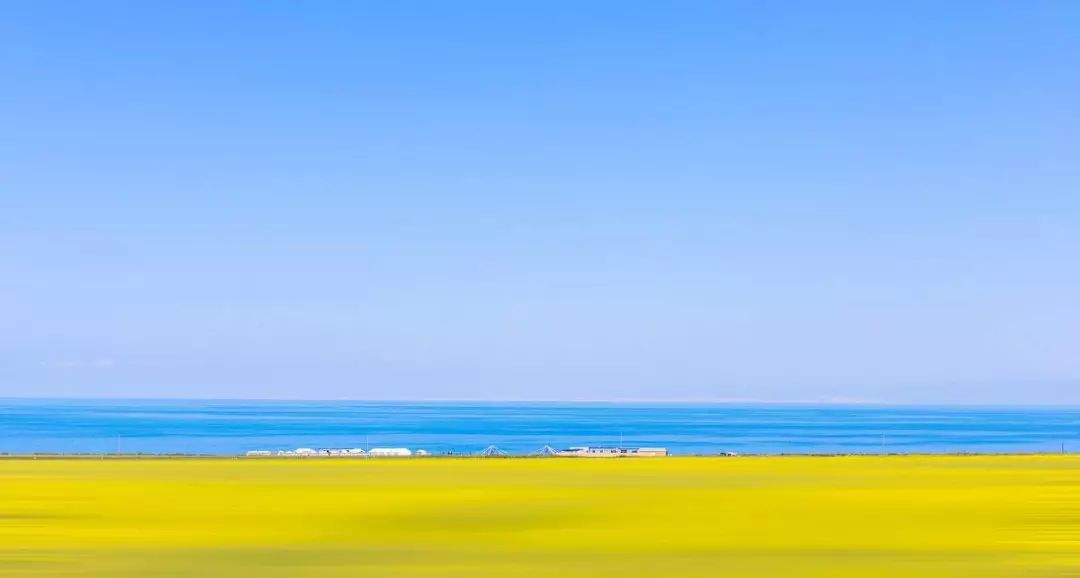 好想一起在这个古镇共度余生,我想和你去大草原的湖边是什么歌