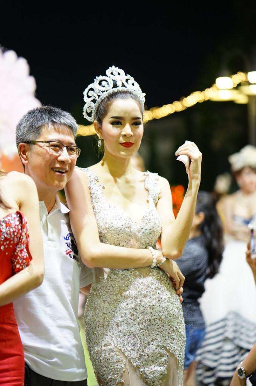 泰国人妖光鲜亮丽，老了怎么办？一般有2种选择……