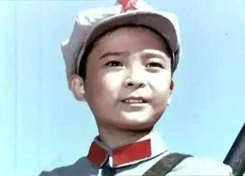 卖报的孩子,荡起了双桨:这些经典儿歌你会唱几首?