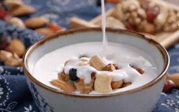 有些事必须要刻骨铭心,总有一些坚守不变的东西