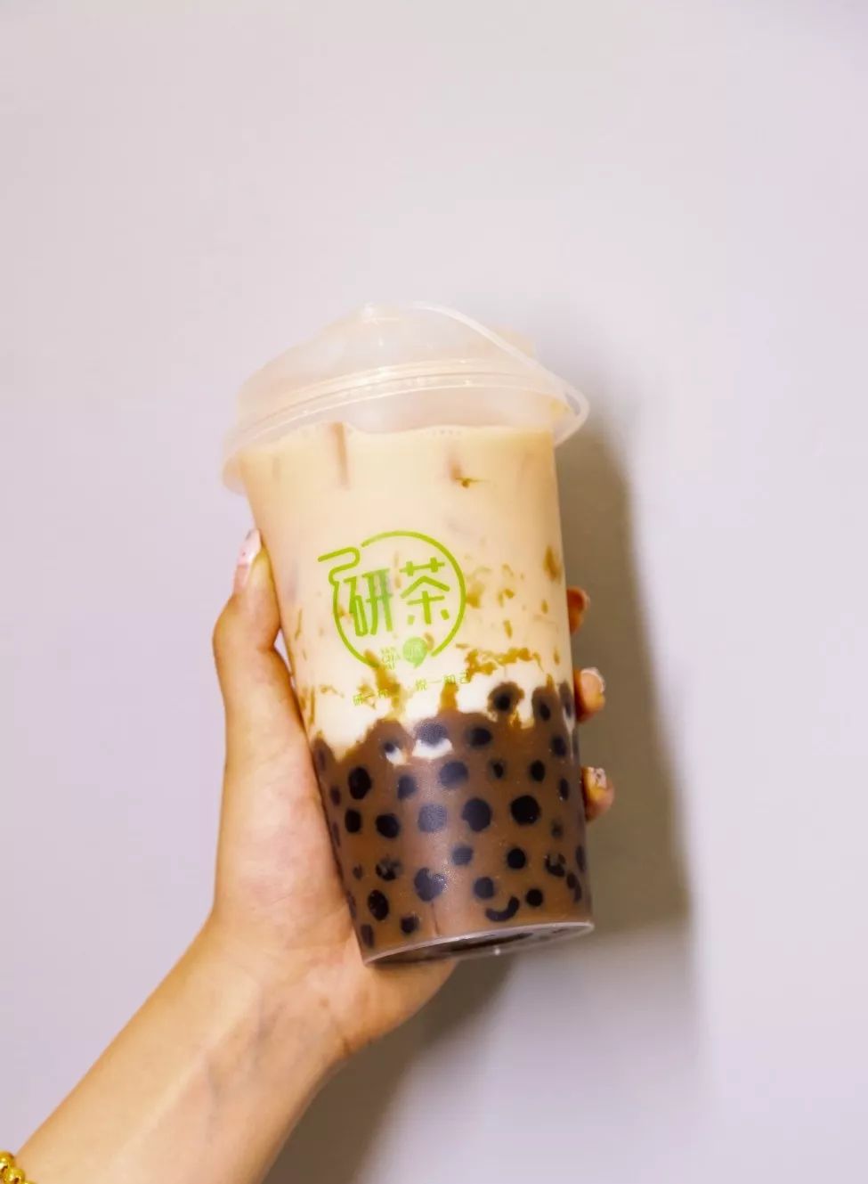 扒出藏在武汉各大高校的ins风奶茶店，还出了巨好喝的杨枝甘露