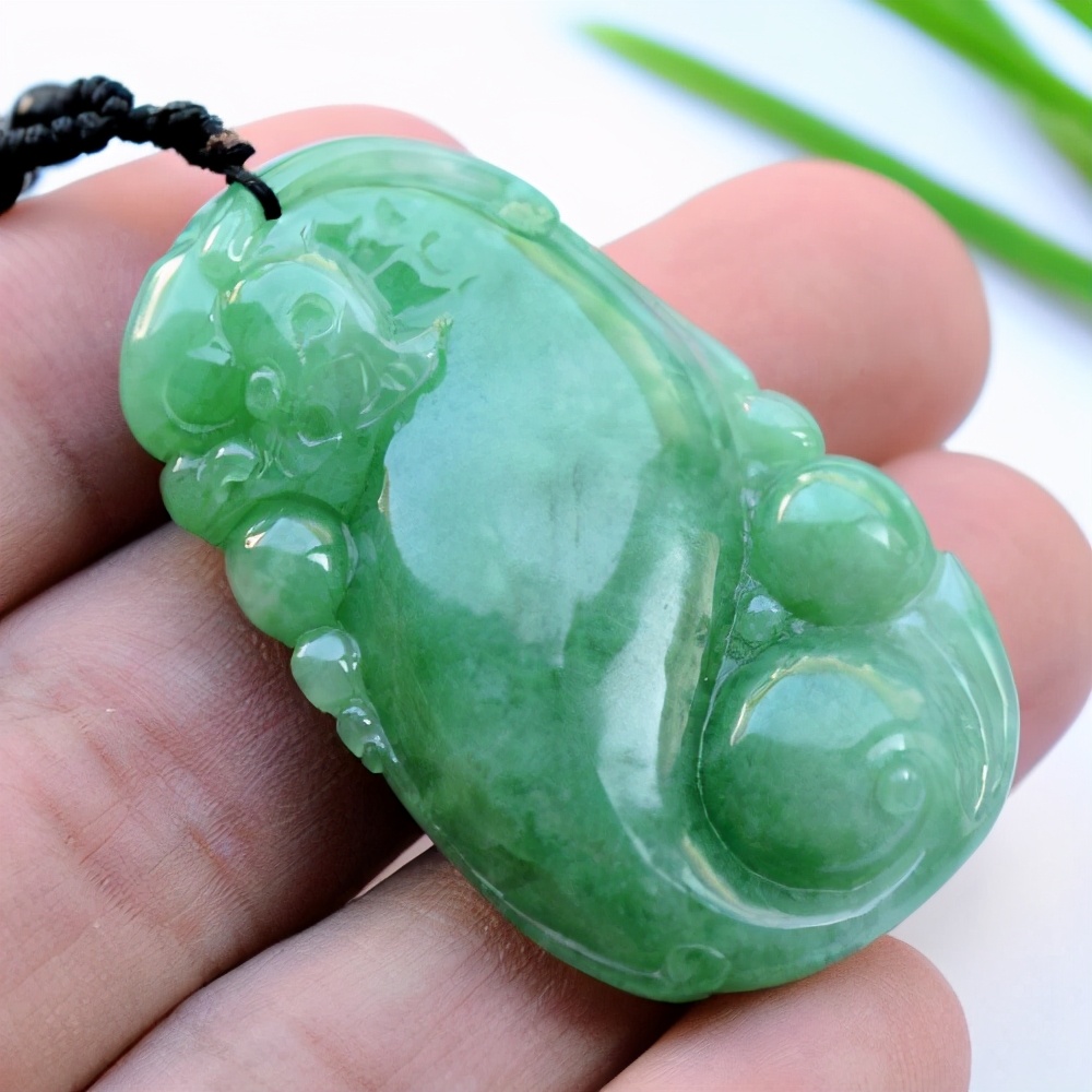 玉石之美到底美在哪里,玉石之美在于它的细腻