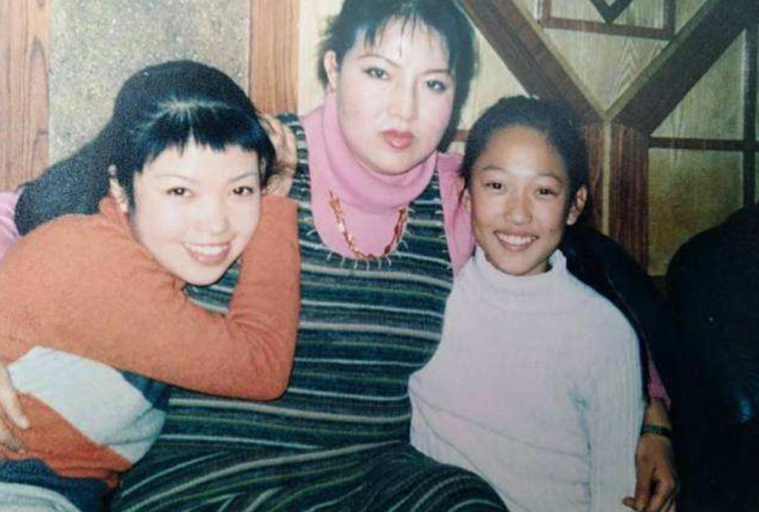 “我今年7岁，妈妈让我割双眼皮”，400万孩子靠整容赢在起跑线