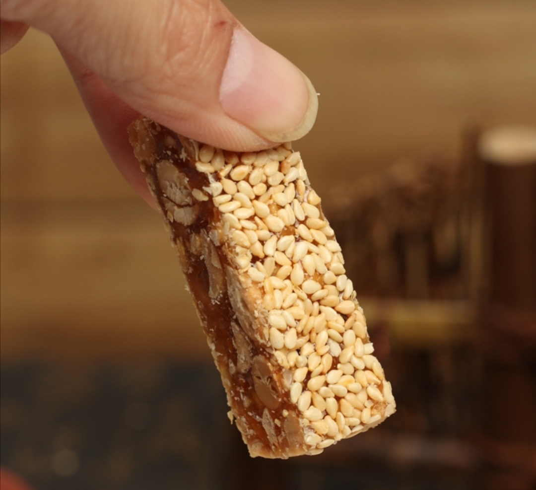 怎样做芝麻花生糖好吃,快速做芝麻花生糖的方法