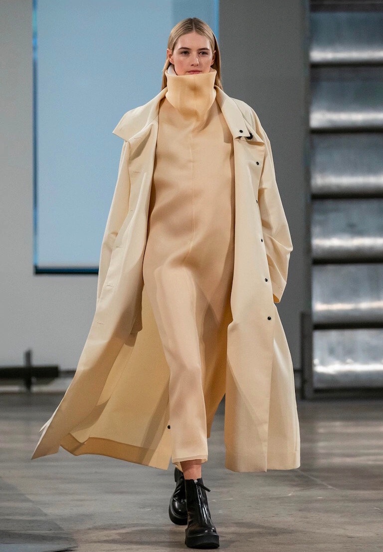 完美通勤穿搭｜18个性冷淡风极简主义品牌