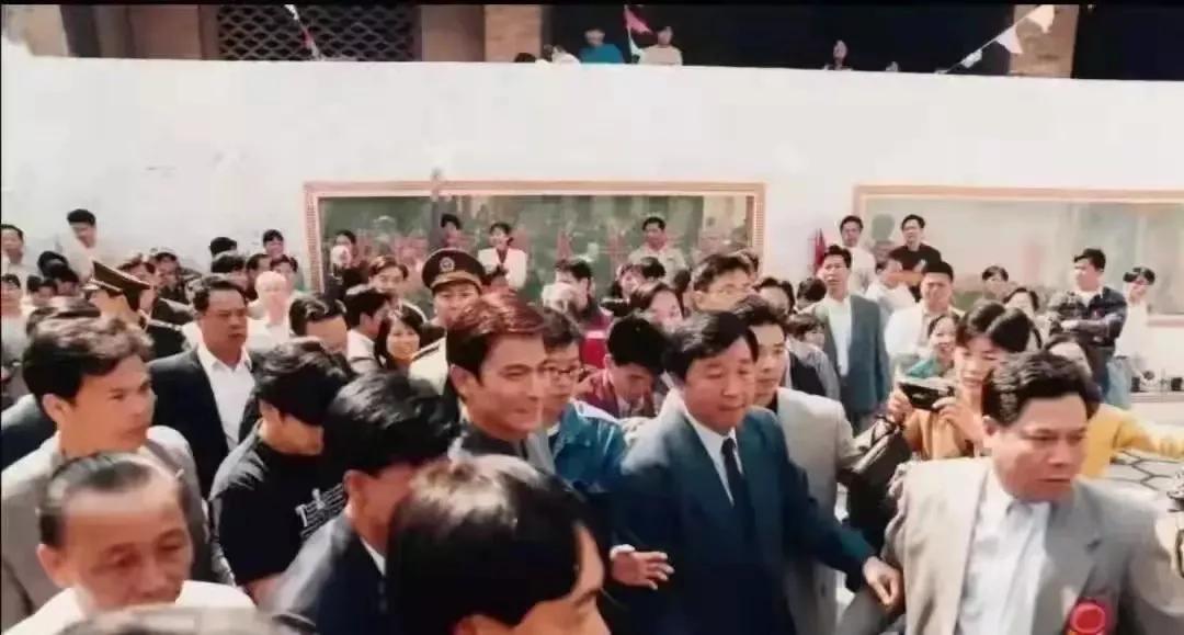 刘德华回乡新会祭祖视频,1997年刘德华荣归故里