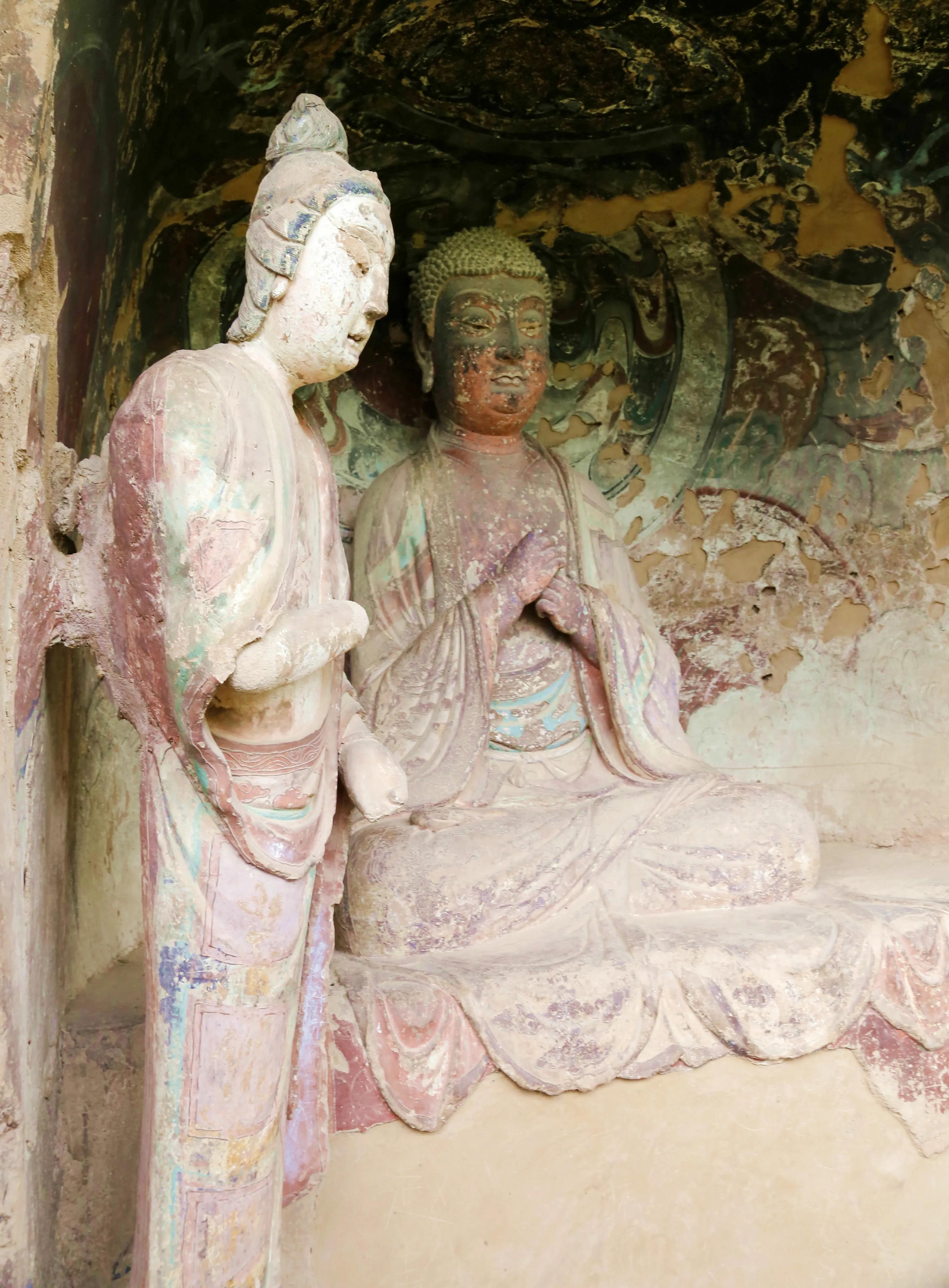 麦积山石窟一日游,麦积山石窟一日游感受