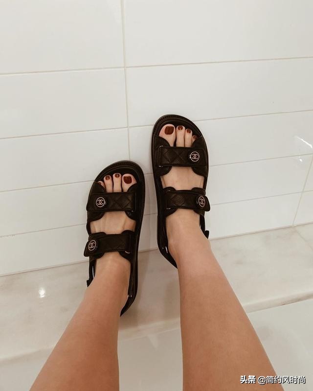 宋慧乔牛仔穿搭鞋子,近期的宋慧乔的穿搭