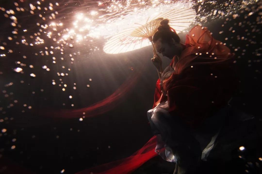 引爆星城！三亚仙气十足的水下摄影来长沙啦~湖南卫视率先取景